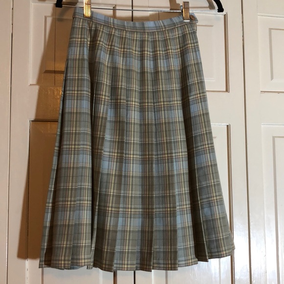 Vintage Pendleton Pet Virgin Pure New Wool Woolmark Plaid Pleated Skirt SZ 2 R2 - Picture 1 of 7
